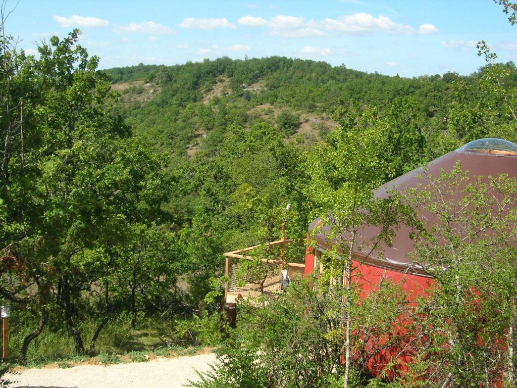 Les Hauts D'Albas Albas  ภายนอก รูปภาพ